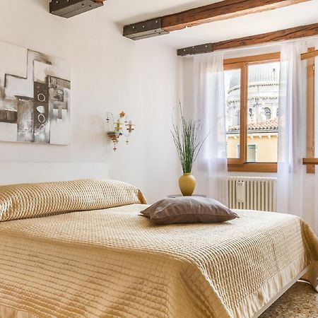 Accademia Charm Apartments By Wonderful Italy Velence Kültér fotó