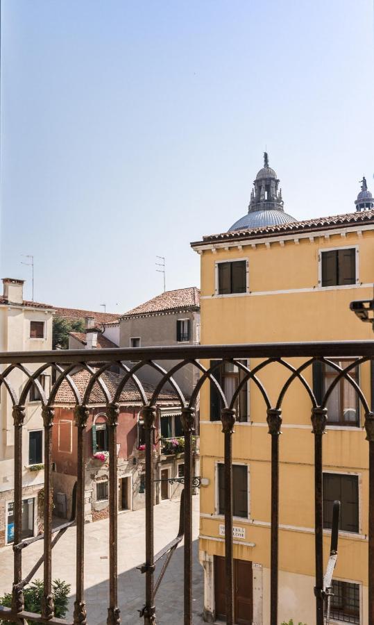 Accademia Charm Apartments By Wonderful Italy Velence Kültér fotó