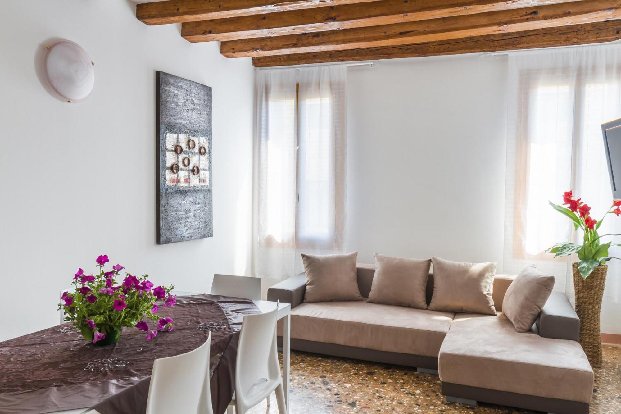 Accademia Charm Apartments By Wonderful Italy Velence Kültér fotó