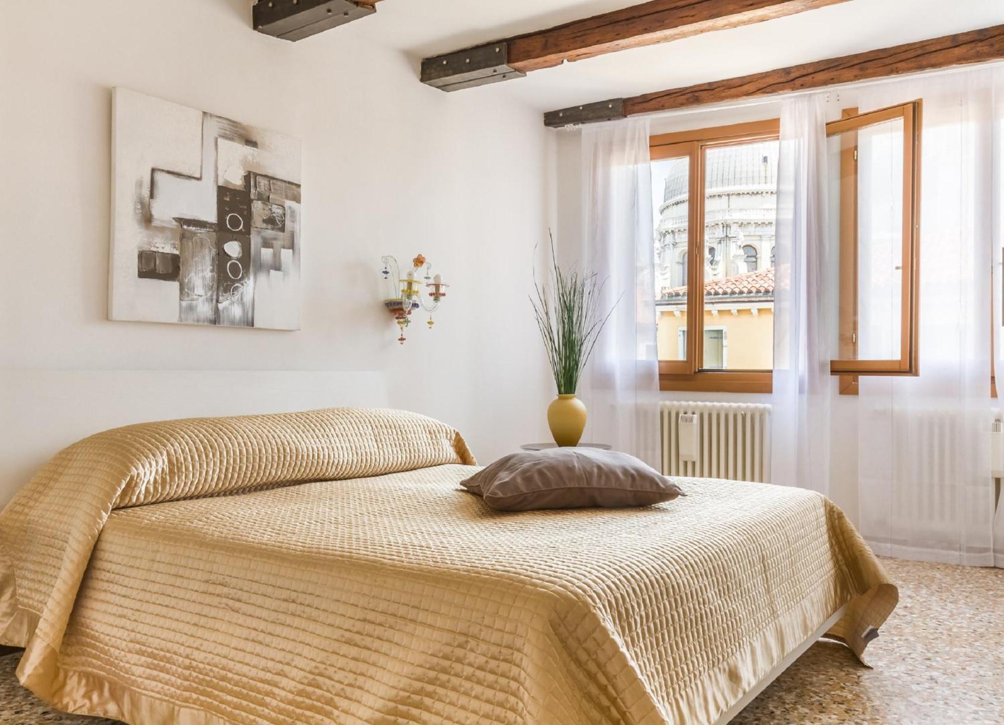 Accademia Charm Apartments By Wonderful Italy Velence Kültér fotó
